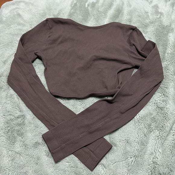 Brown twisted long sleeve crop top - Picture 2 of 2